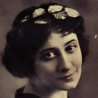 Adela Carboné