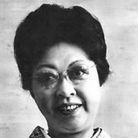 Aki Fujiwara