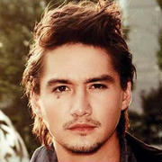 Ananda Everingham