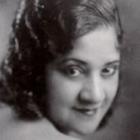 Evelyn Preer