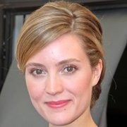 Évelyne Brochu