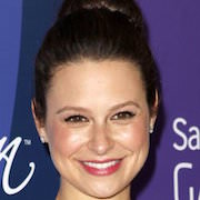 Katie Lowes